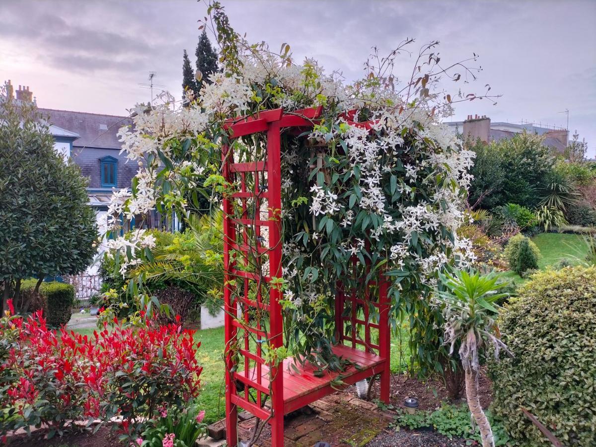 Homestay Le Jardin Secret & Saint-Brieuc